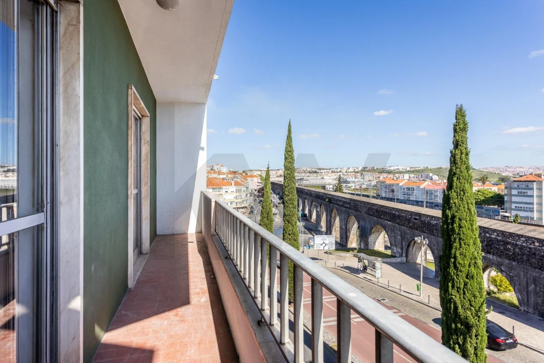 Apartamento T3 para Venda em Alfragide Foto 2