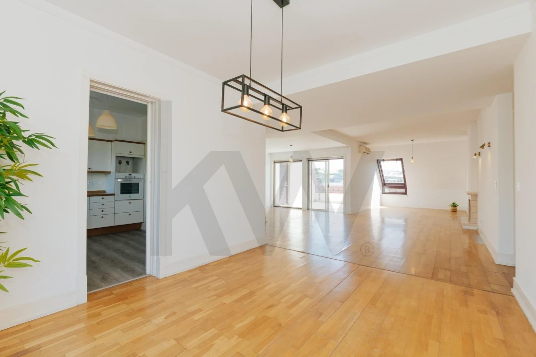 Apartamento T3 para Venda em Cascais e Estoril Foto 1