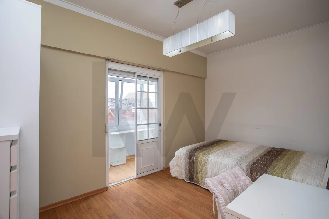 Apartamento T3 para Arrendamento em Benfica Foto 11