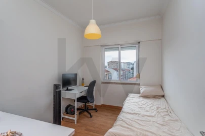 Apartamento T3 para Arrendamento em Benfica