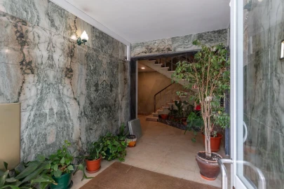 Apartamento T3 para Arrendamento em Benfica