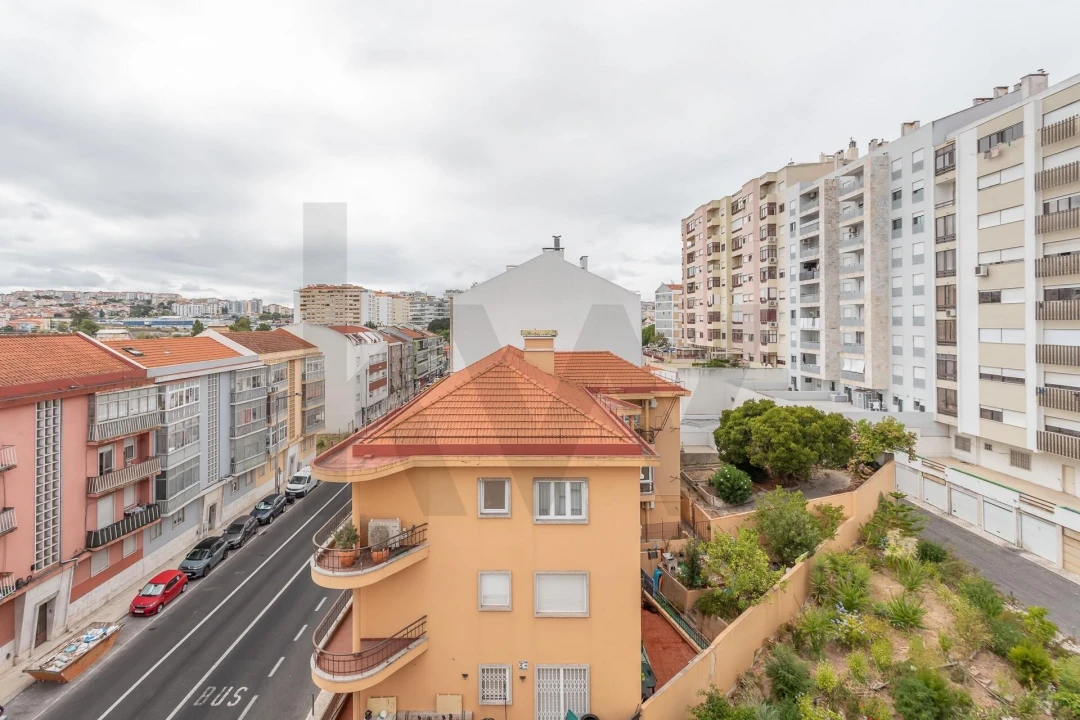 Apartamento T3 para Arrendamento em Benfica Foto 10