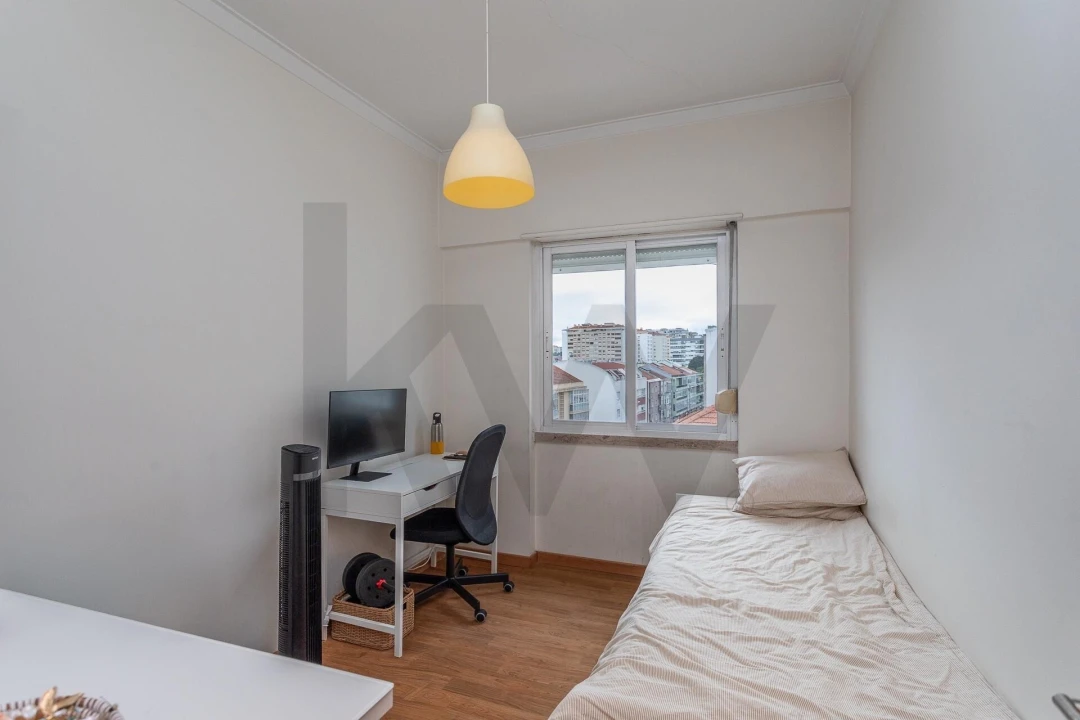 Apartamento T3 para Arrendamento em Benfica Foto 7