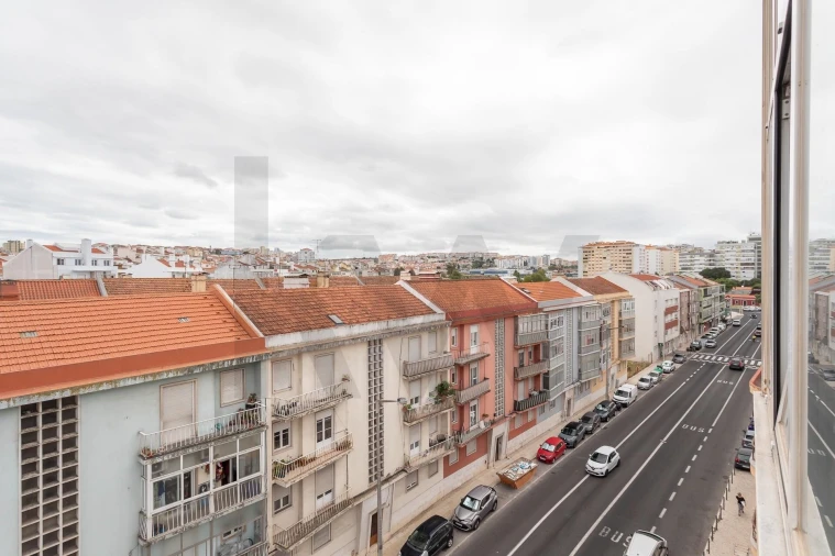 Apartamento T3 para Arrendamento em Benfica Foto 16