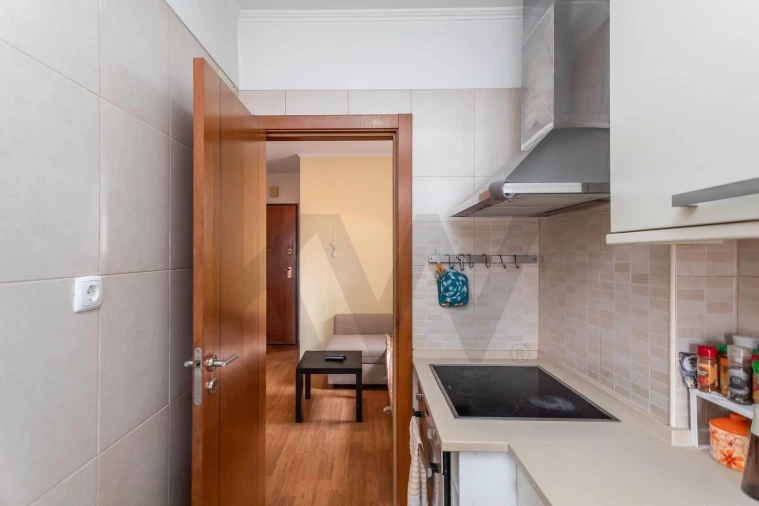 Apartamento T3 para Arrendamento em Benfica Foto 23
