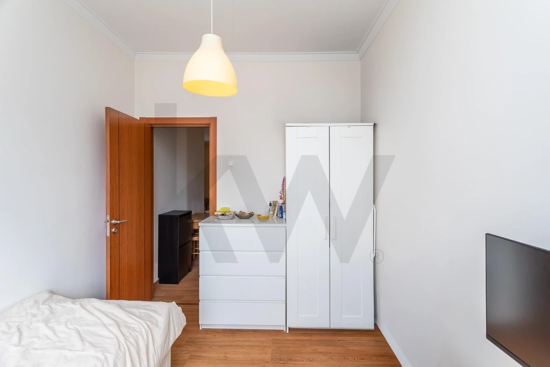 Apartamento T3 para Arrendamento em Benfica Foto 9