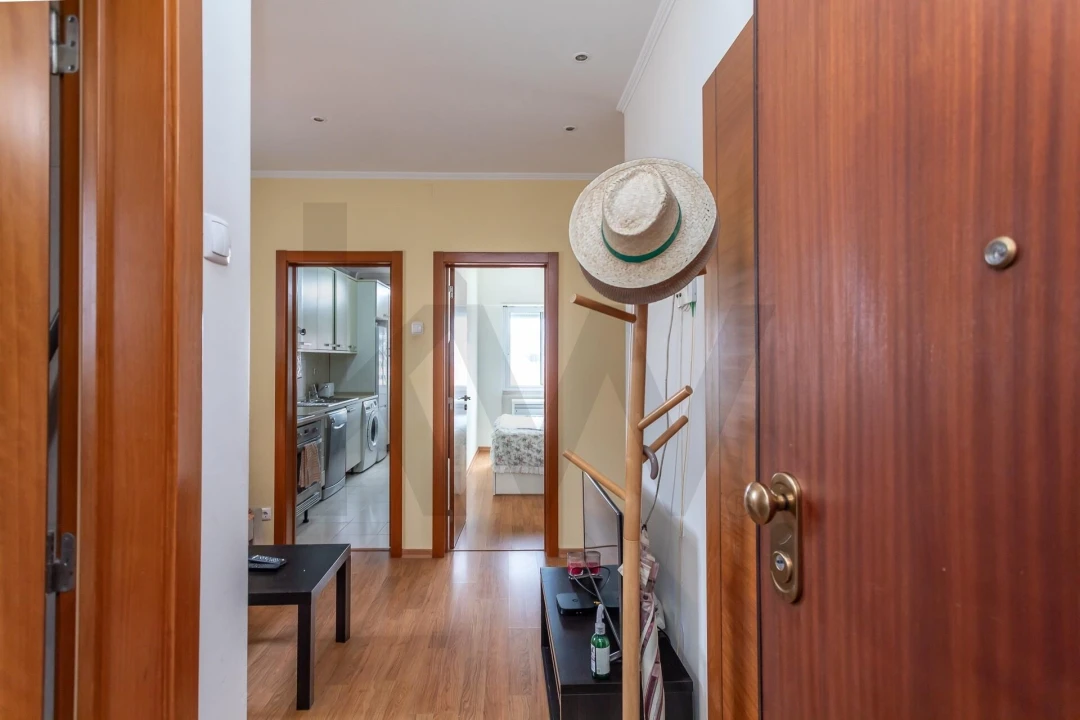 Apartamento T3 para Arrendamento em Benfica Foto 1