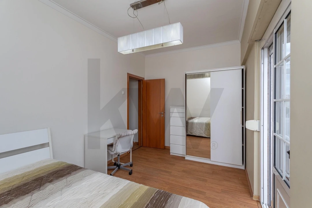 Apartamento T3 para Arrendamento em Benfica Foto 13