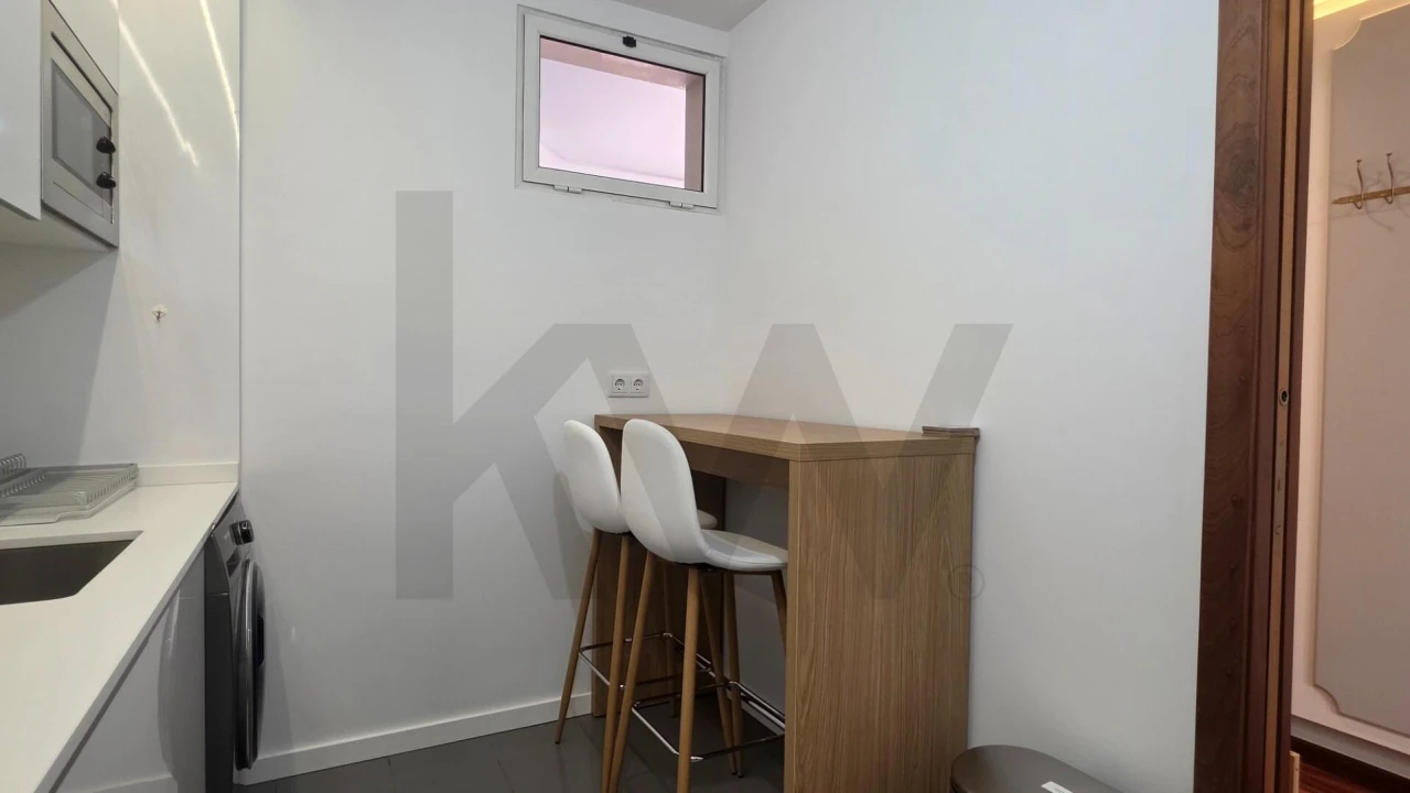 Apartamento T1 para Arrendamento em Funchal (São Pedro) Foto 9