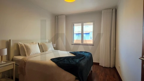 Apartamento T1 para Arrendamento em Funchal (São Pedro)