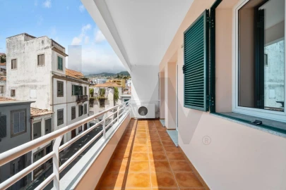 Apartamento T1 para Arrendamento em Funchal (São Pedro)