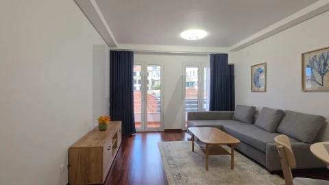 Apartamento T1 para Arrendamento em Funchal (São Pedro)