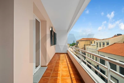 Apartamento T1 para Arrendamento em Funchal (São Pedro)