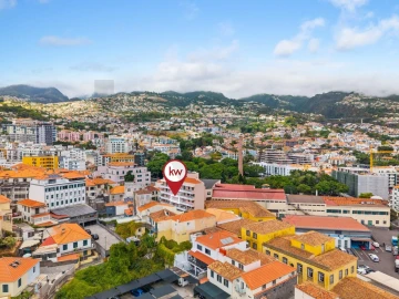 Apartamento T1 para Arrendamento em Funchal (São Pedro)