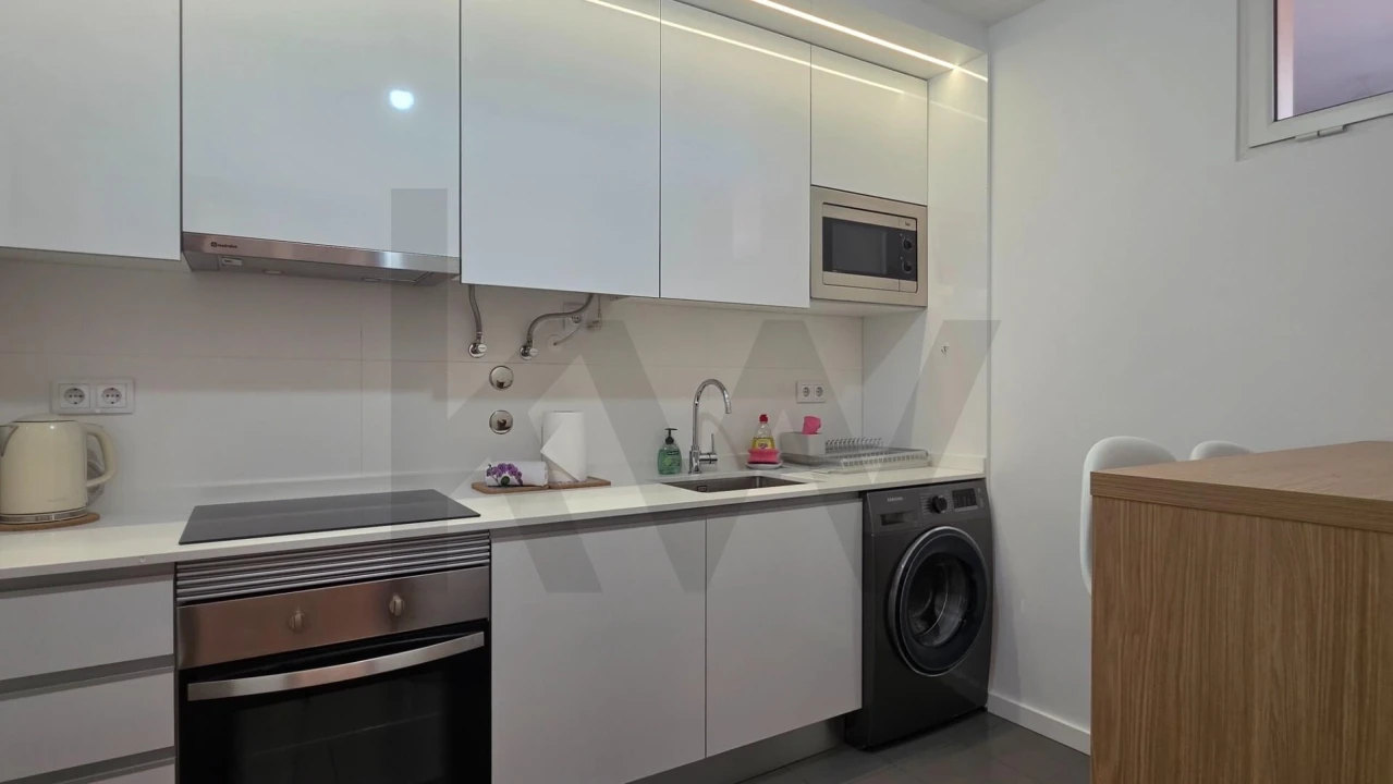Apartamento T1 para Arrendamento em Funchal (São Pedro) Foto 7