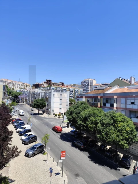 Apartamento T2 para Arrendamento em Odivelas