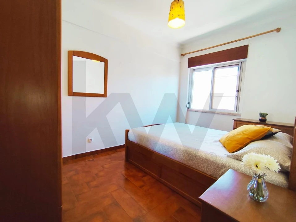 Apartamento T2 para Arrendamento em Odivelas Foto 6
