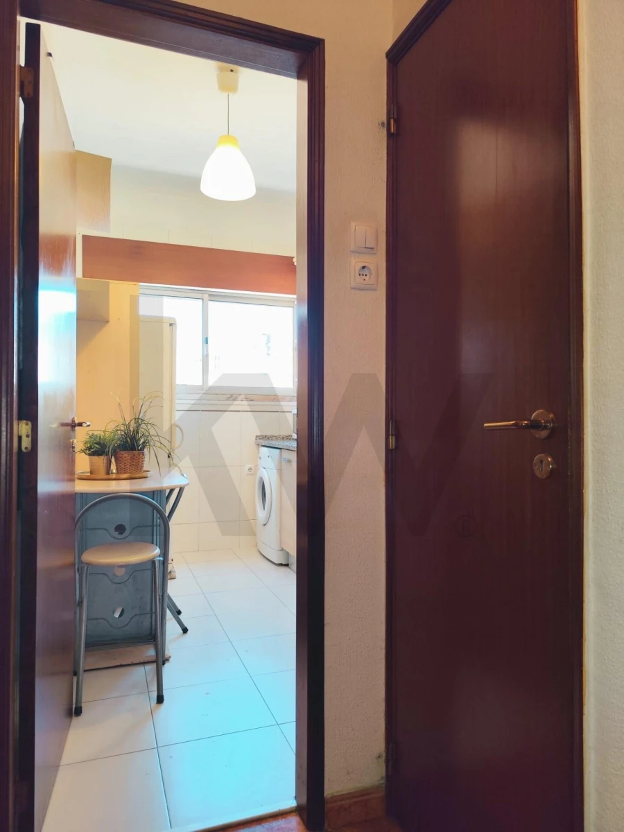 Apartamento T2 para Arrendamento em Odivelas Foto 5