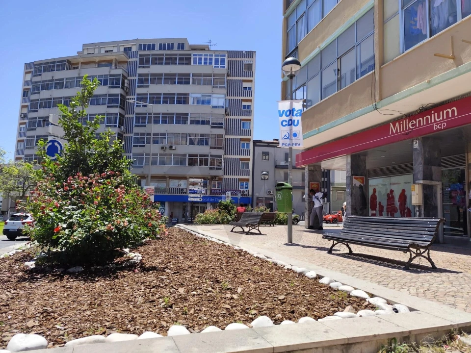 Apartamento T2 para Arrendamento em Odivelas Foto 16