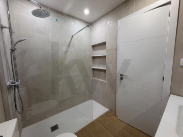 Apartamento T2 para Arrendamento em Barreiro e Lavradio