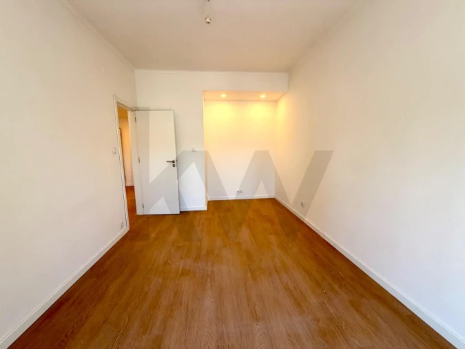 Apartamento T2 para Arrendamento em Barreiro e Lavradio Foto 2