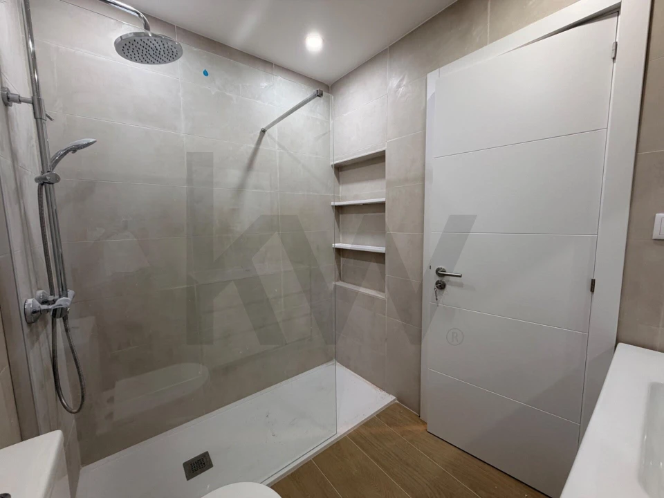 Apartamento T2 para Arrendamento em Barreiro e Lavradio Foto 14