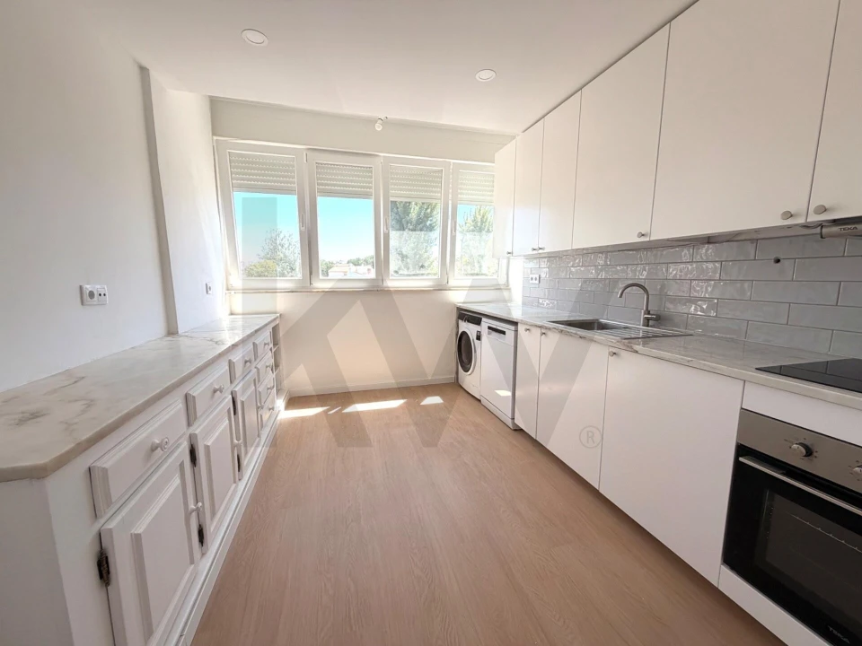 Apartamento T2 para Arrendamento em Barreiro e Lavradio Foto 4
