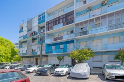 Apartamento T4 para Venda em Laranjeiro e Feijó