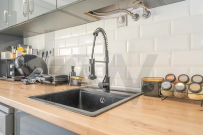 Apartamento T4 para Venda em Laranjeiro e Feijó