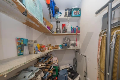 Apartamento T4 para Venda em Laranjeiro e Feijó