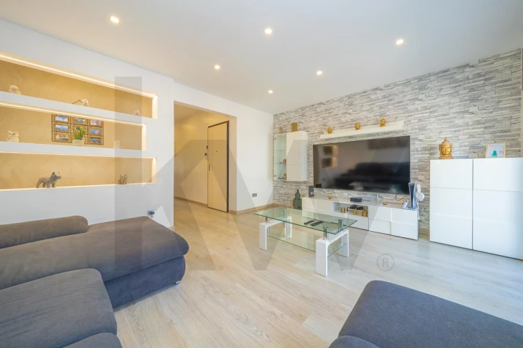 Apartamento T4 para Venda em Laranjeiro e Feijó Foto 15