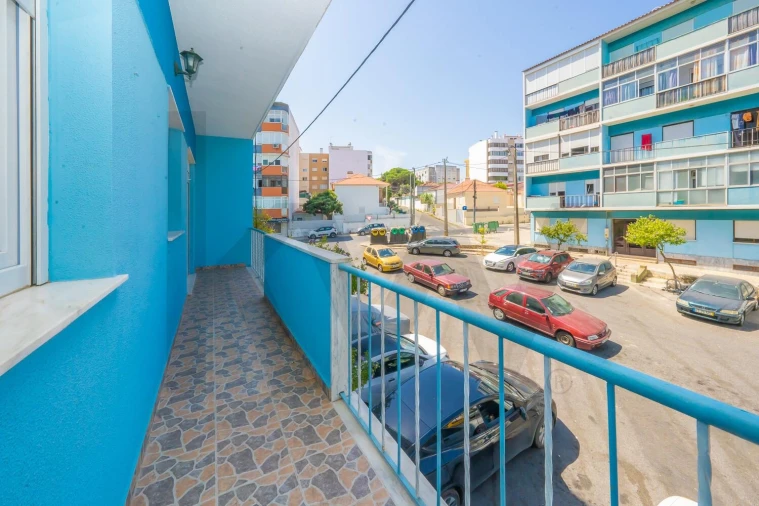 Apartamento T4 para Venda em Laranjeiro e Feijó Foto 18