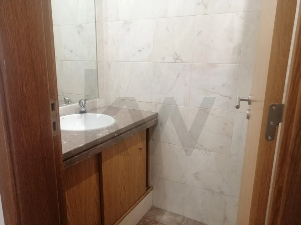 Apartamento T3 para Arrendamento em Parque das Nações Foto 11