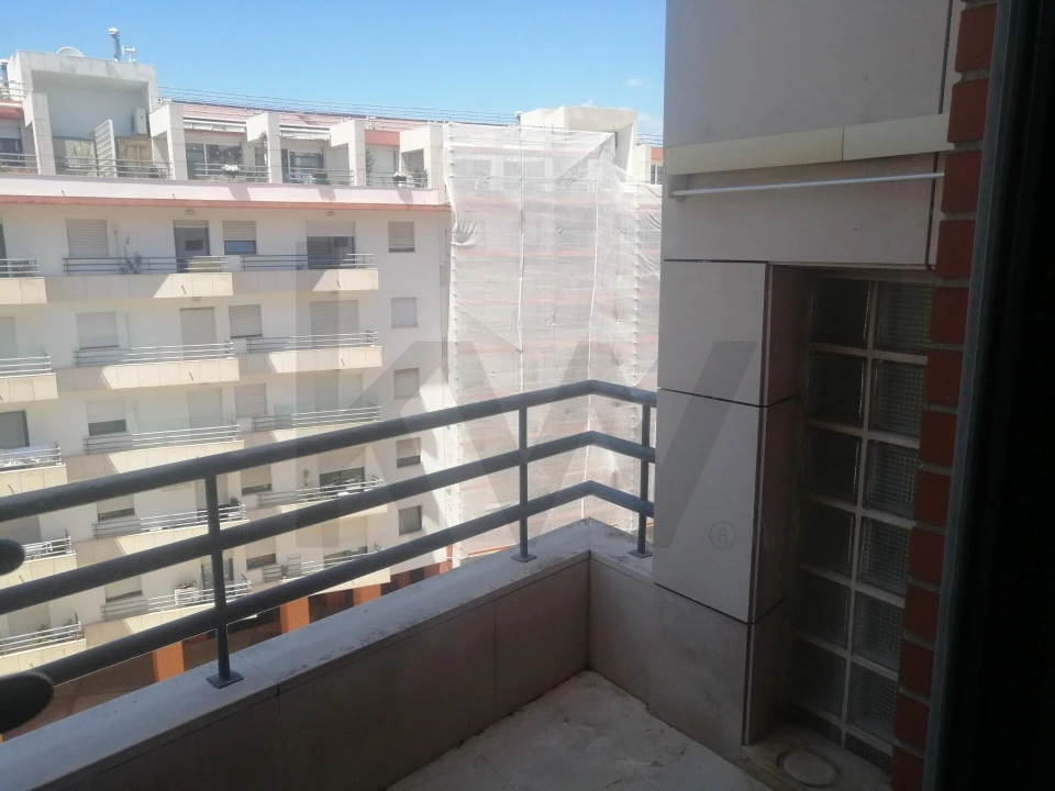 Apartamento T3 para Arrendamento em Parque das Nações Foto 10