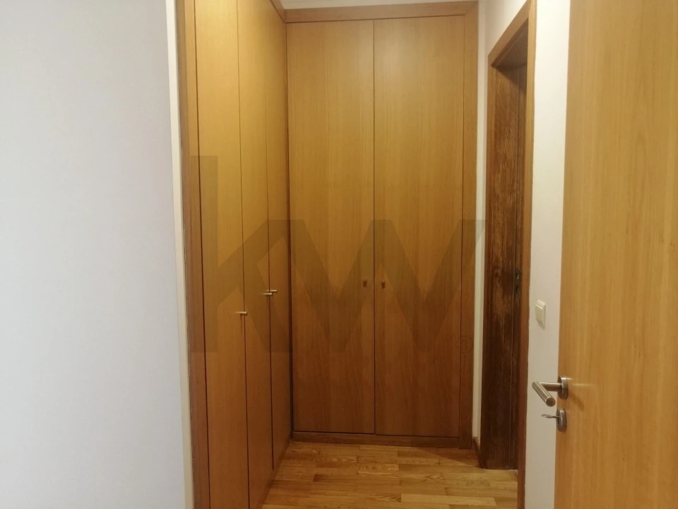 Apartamento T3 para Arrendamento em Parque das Nações Foto 15