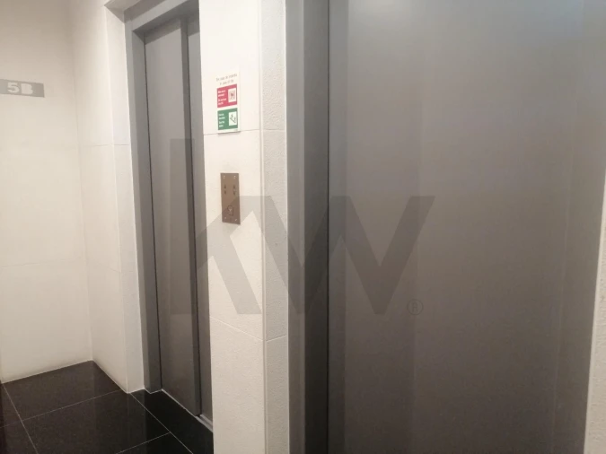 Apartamento T3 para Arrendamento em Parque das Nações Foto 4