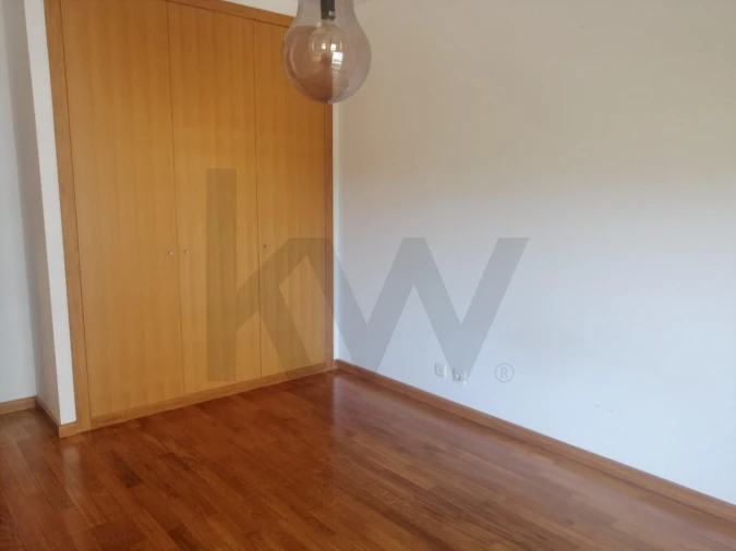 Apartamento T3 para Arrendamento em Parque das Nações Foto 21