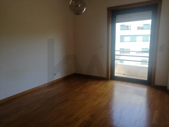 Apartamento T3 para Arrendamento em Parque das Nações Foto 20