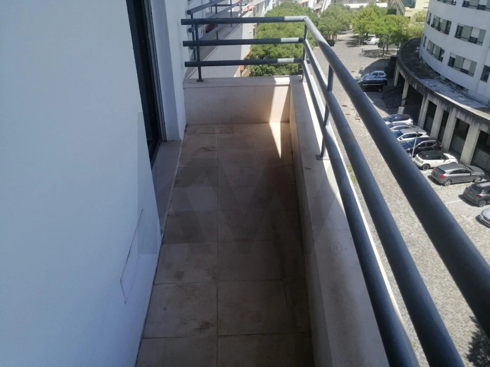 Apartamento T3 para Arrendamento em Parque das Nações Foto 22