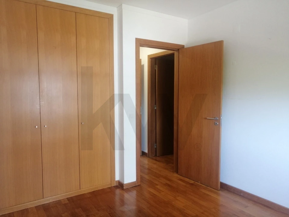 Apartamento T3 para Arrendamento em Parque das Nações Foto 18