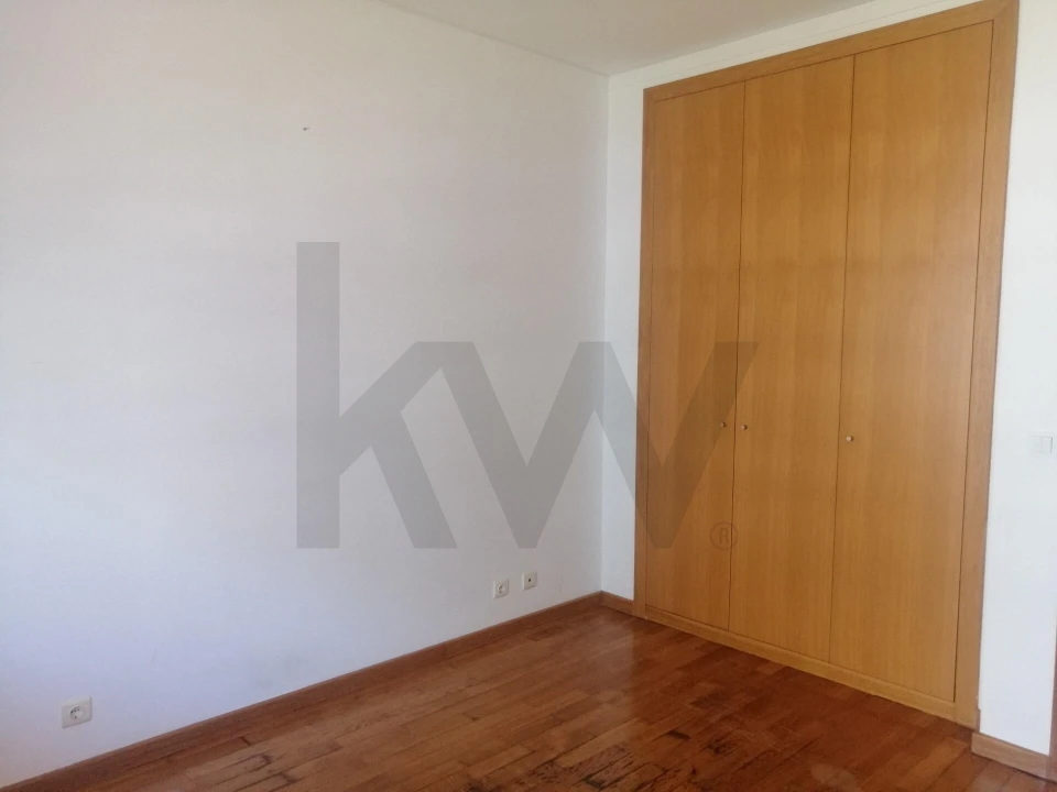 Apartamento T3 para Arrendamento em Parque das Nações Foto 19