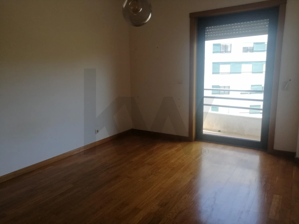 Apartamento T3 para Arrendamento em Parque das Nações Foto 20