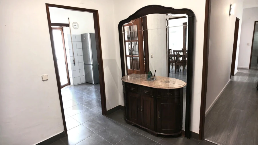 Apartamento T2 para Venda em Castelo Branco Foto 2