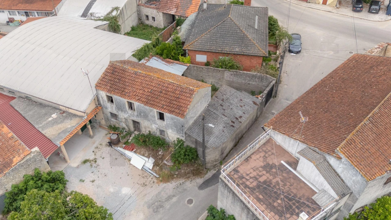Moradia T2 para Venda em Barcouço Foto 16