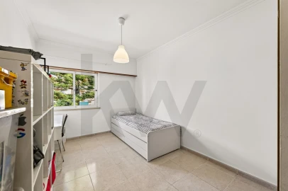 Apartamento T3 para Venda em São Domingos de Rana