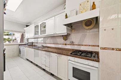 Apartamento T3 para Venda em São Domingos de Rana
