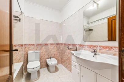 Apartamento T3 para Venda em São Domingos de Rana