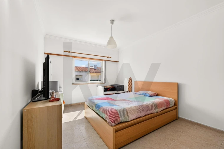 Apartamento T3 para Venda em São Domingos de Rana Foto 11