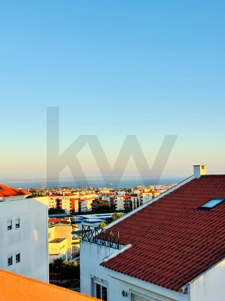 Apartamento T3 para Venda em São Domingos de Rana Foto 34