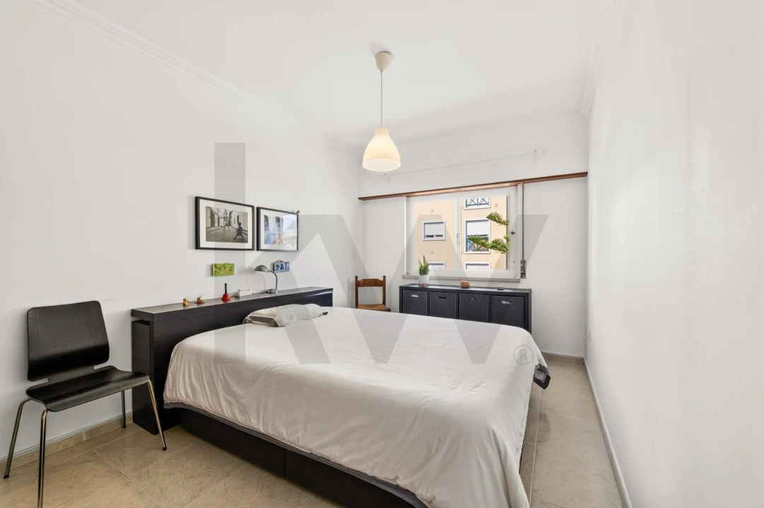 Apartamento T3 para Venda em São Domingos de Rana Foto 15